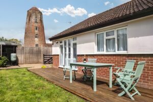 Private enclosed garden